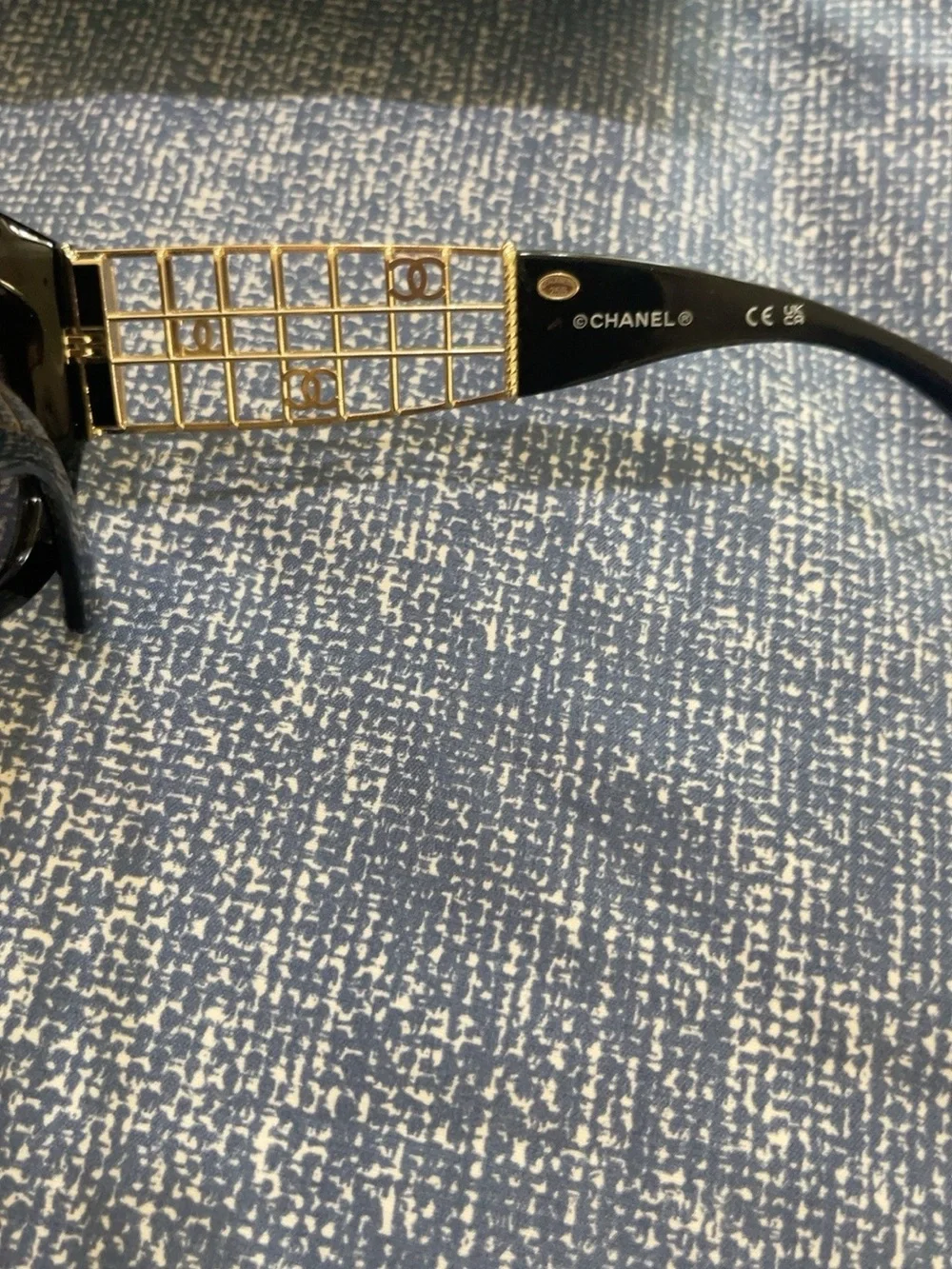 CHANEL Black Gold CC Logo Lattice Oversized Sunglasses 71711 + Case RARE